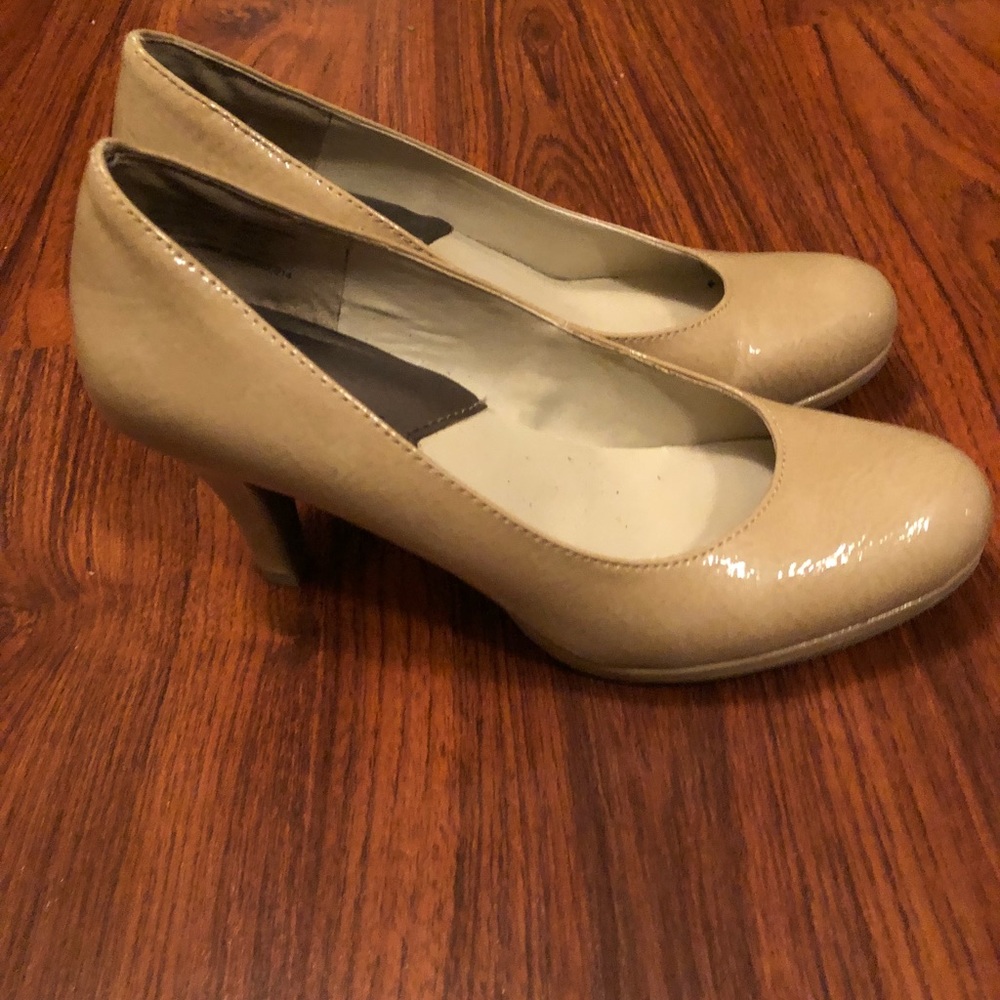 Nude heels